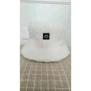MaxNova Women Fuzzy Sherpa Teddy Style Vintage Faux Fur Wool Bucket Hat
